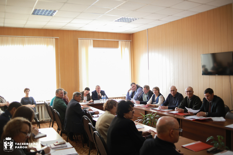 21 февраля состоялось очередное заседание сессии Тасеевского районного Совета депутатов