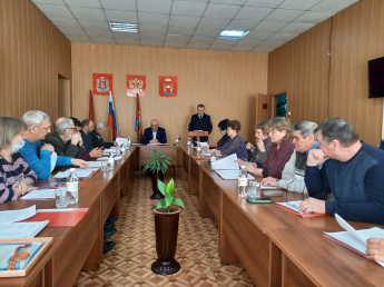 Шестнадцатое заседание сессии Тасеевского районного Совета депутатов